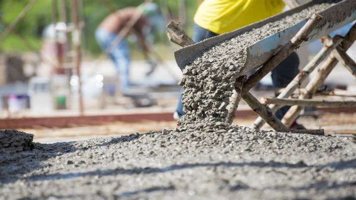 Unacem produce clinker, cementos y otros materiales de construcción / Bigstock