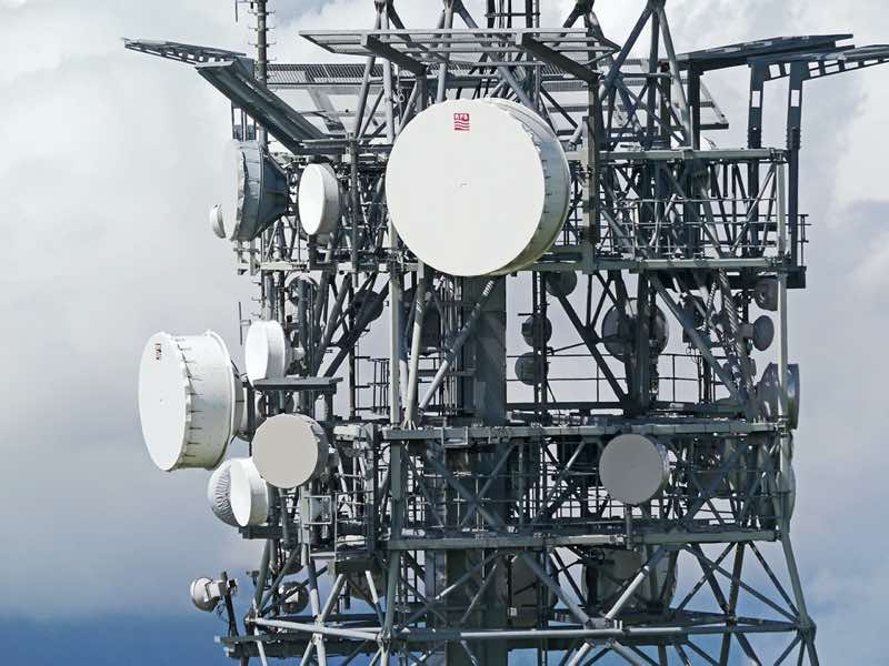 En total fueron negociadas 3.242 antenas ubicadas en Perú y Chile / Pixabay