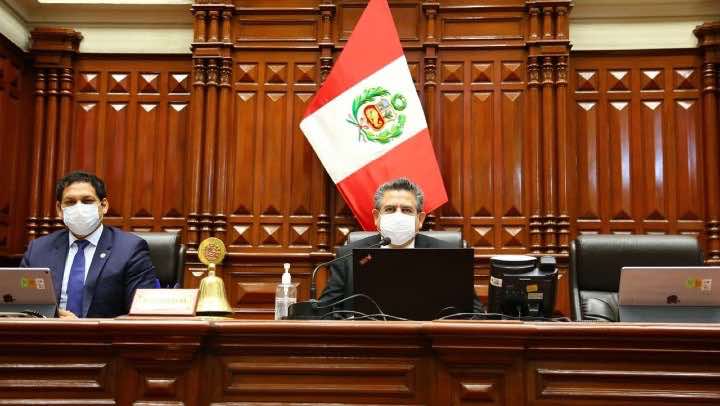 Con 106 votos a favor, 3 en contra y 15 abstenciones, la madrugada de este martes 25 el Congreso Peruano aprobó las leyes 4977, 5030, 5044 / Fuente: @congresoperu