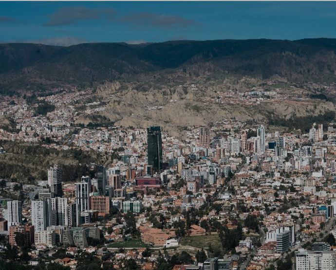 El mercado de capitales boliviano es pequeño si se compara con los de Perú, Colombia y Chile e, incluso, con Argentina./ Unsplash - Jack Prommel. 