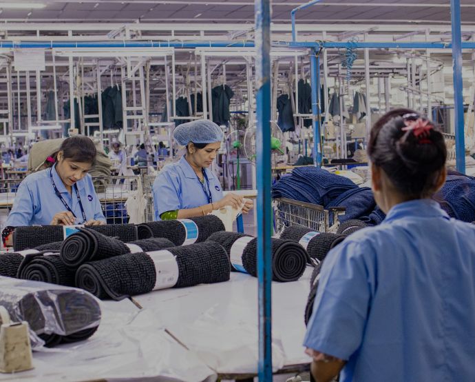 Para la OIT, la disparidad de salarios no solo limita el desarrollo profesional de las mujeres, sino que también afecta la productividad y el crecimiento económico de los países. / Unsplash, EqualStock.