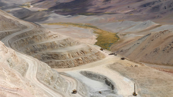 Minera Mantos de Oro compra concesiones de su socia Cominor en Chile