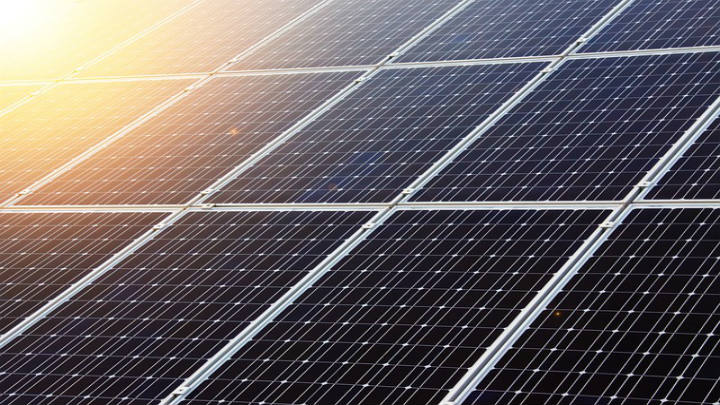 Itaú Corpbanca otorga crédito a filial de Acciona para planta fotovoltaica en Chile