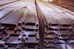 La compañía fabrica y comercializa productos de hierro y acero / Bigstock
