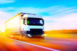 JSL ofrece servicios a la cadena de suministro y de transporte de carga y pasajeros / Bigstock