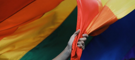 El STF determinó que la discriminación por orientación sexual e identidad de género era considerada un delito similar al racismo, imprescriptible y sancionable con prisión de uno a cinco años. / Unsplash, Jose Pablo Garcia