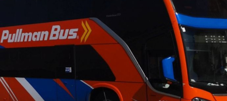 Pullman Bus es considerada la empresa de transporte terrestre más grande Chile. / Tomado del Facebook de la compañía.