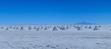 El salar de Atacama concentra las mayores reservas de litio de Chle./ TravelCoffeeBook - Pixabay.