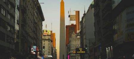 Sigue teniendo el índice de precios al consumidor más alto de América Latina./ Unsplash, Santiago Alonso.