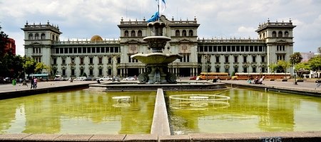 Arias suma nuevo socio en Guatemala