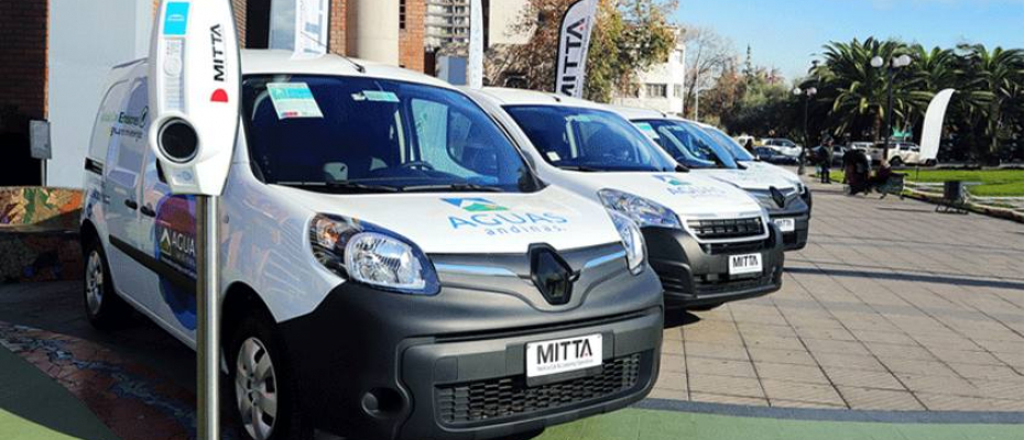 Mitta gestiona una flota de 19.000 vehículos y atiende sectores como minería, energía y de servicios públicos, entre otras. / Tomada del sitio web de Mitsui